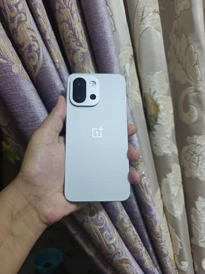 Oneplus 13t,13T 12gb 256gb non pta sim time used