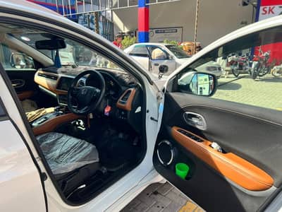 Honda Vezel Hybrid Z - 2015/2021 - Pearl White - 100% Faultless