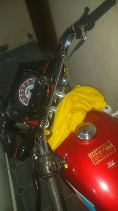 Honda cd 70 2026 model only 300 km use  03040554711