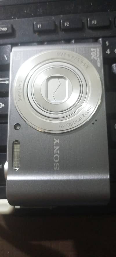 Sony Cyber-shot DSC-W810 20.1MP