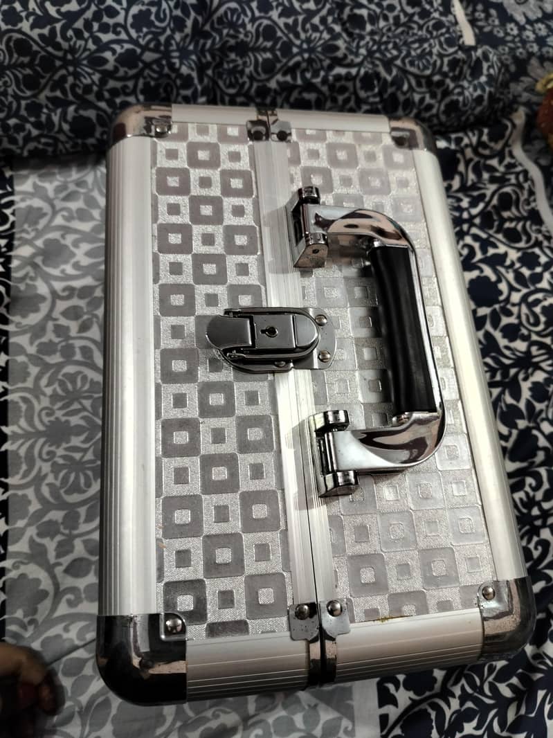 makeup box one time use 0