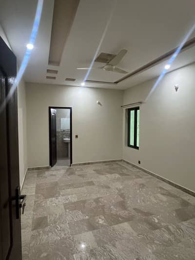 3 Marla second floor Portion Available for rent Bchlours