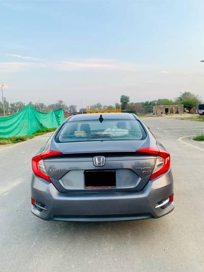 Civic X 1.8 oriel CVT , minor 3 fenders touching. report attached