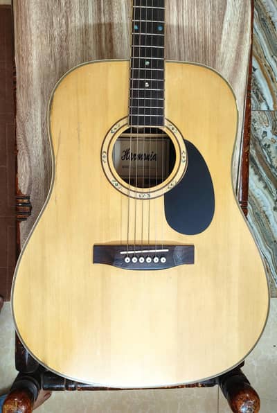 Professional acoustic guitar jumbo size premium quality vintage body