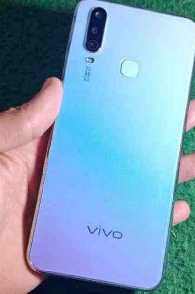 vivo. . . v17