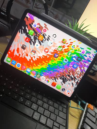 Apple air ipad m1  (with baseUS keyboard and Amaze Pencil)