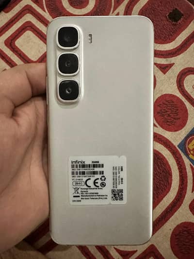 Infinix hot 60 pro plus  8/256  9 month