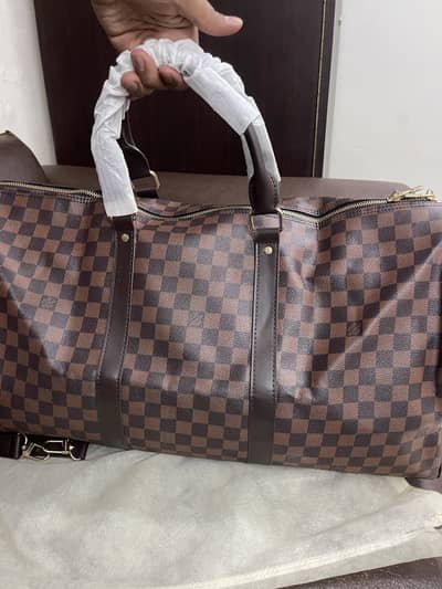 Luxury Checkered Travel Duffel Bag – 55 Size (Brand New)