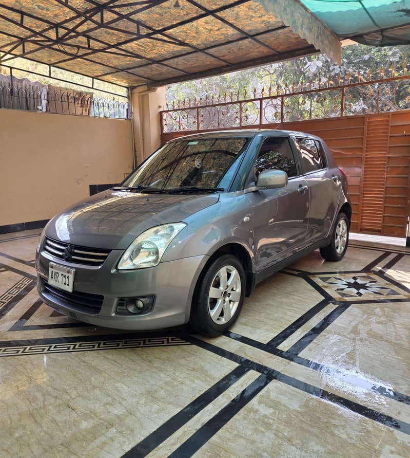 Swift 2012 DLX Navigation Automatic 0