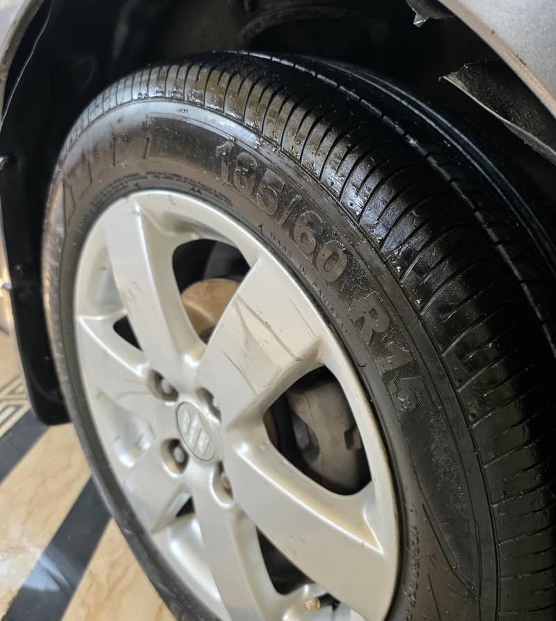 Swift 2012 DLX Navigation Automatic 1