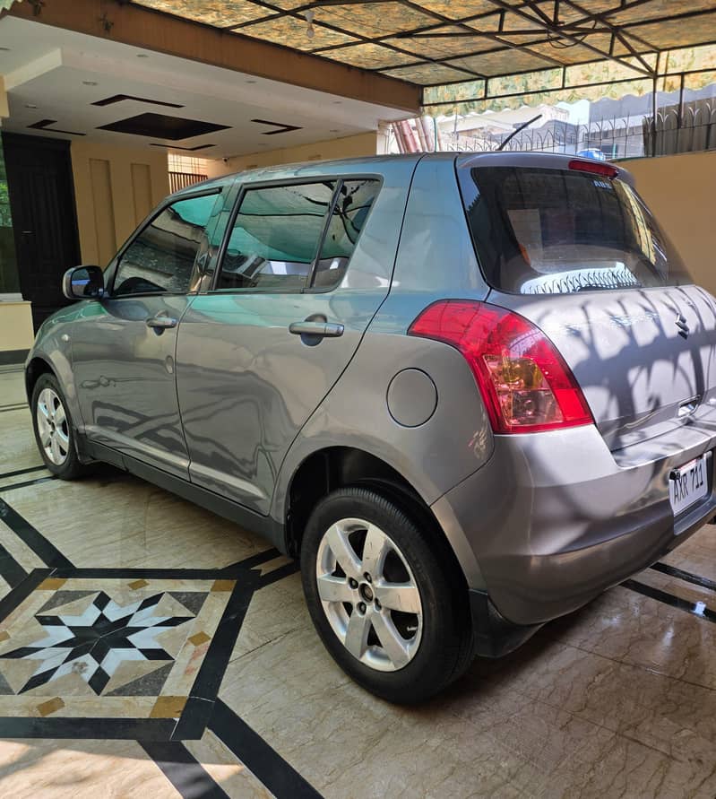 Swift 2012 DLX Navigation Automatic 7