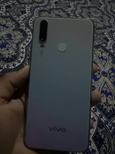 Vivo Y17