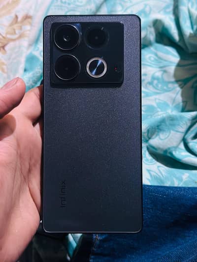 Infinix note 40 lush condition