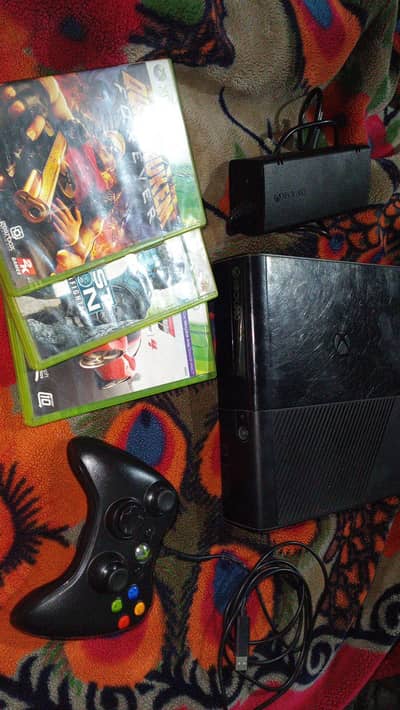 Xbox 360 eslim (disc edition)