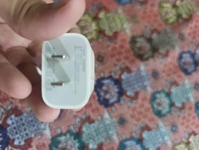 Apple original adapter 20w jase bahi ko chaya contact kr la