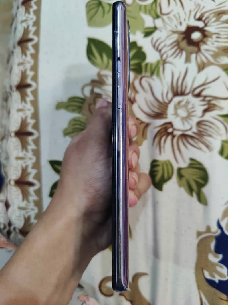 OnePlus 9 4
