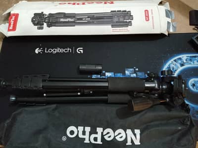 Neepho 8850 tripod