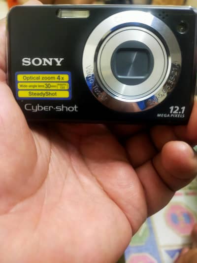 Sony cyber shot  12 mega pixel. Digital Camra