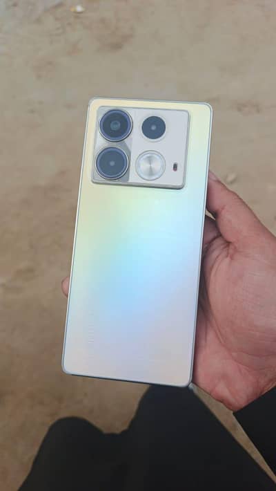 Infinix note 40