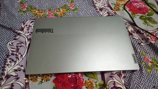 Core i7 11th gen 16 gb RAM 512 SSD.