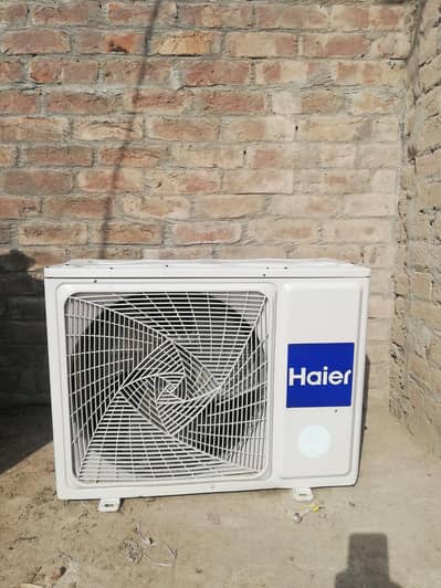 NORMAL AC 1.5 ton and good condition