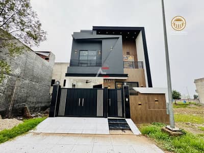 5 MARLA BRAND NEW HOUSE AVAILABLE FOR SALE (AT REASONABLE PRICE) IN ROYAL PALM CITI GUJRANWALA