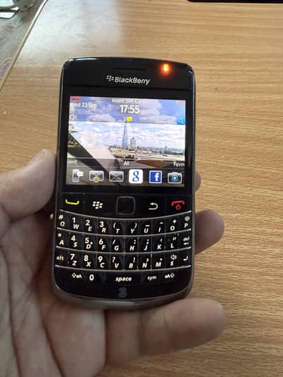 Blackberry Bold 9780