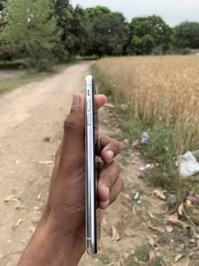 iPhone xs mx 64gb jv battery service 77 back break