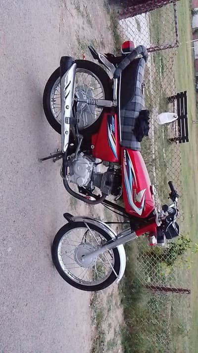 new bike nekali hai 2026 is Lia sale kr rha hue total ganuan hai tanke