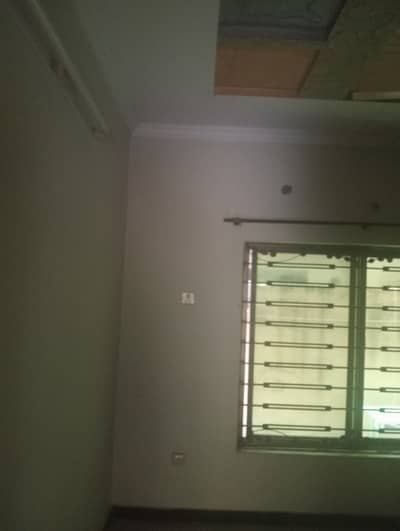 4marla 2beds tv lounge kitchen attached baths neat clean ground portion for rent in G 13 1 islamabad