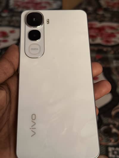 Vivo y400  contact no (03160658588)
