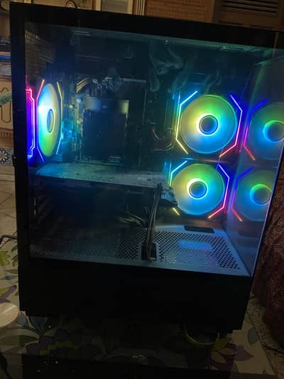 Gaming pc with triple fan rgb case