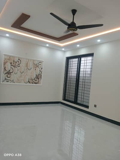 5marla upper portion available for rent in jubilee town Lahore