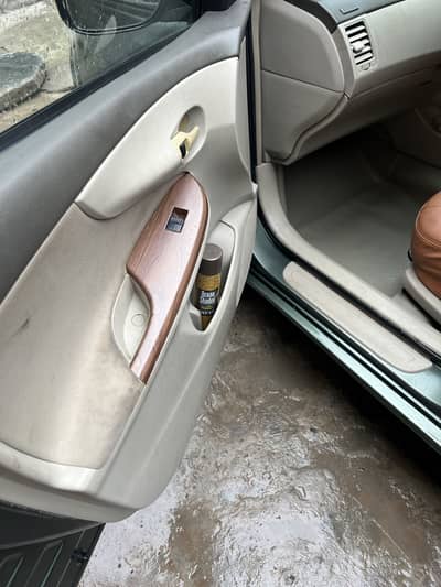 Toyota corolla gli 2011