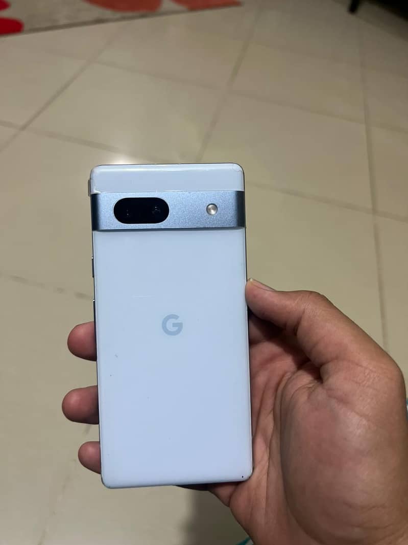 Google Pixel 7a 1