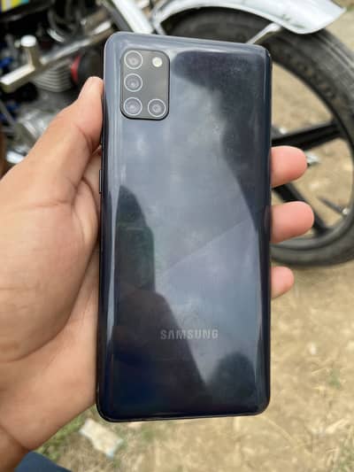 Samsang A31 (4/128) gb