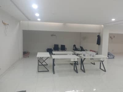 For Rent Besment Facing Park Grand Masjid Bahria Town Lahore