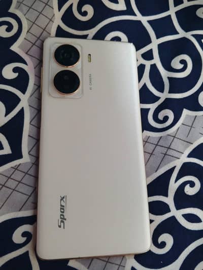 box nhi kkistoo main liya tha jis se liya tha us se box gom ho gya