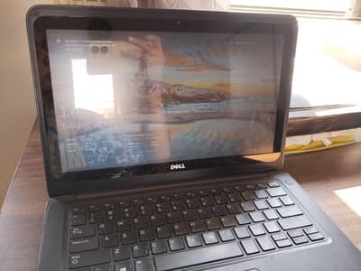 Dell latitude windows 10pro i5 7g.