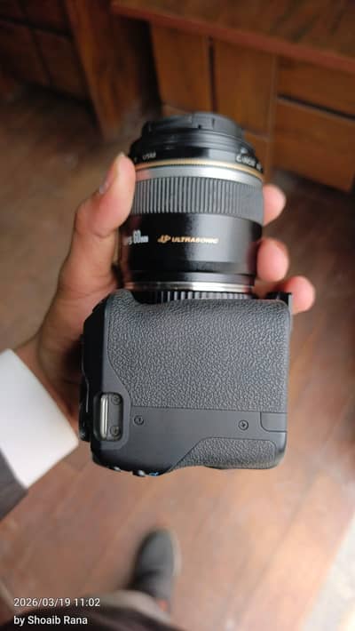 Hybrid Mirroless R10, 24.3mp 4k 60fps, 60mm macro + 18-45 Kit lens +