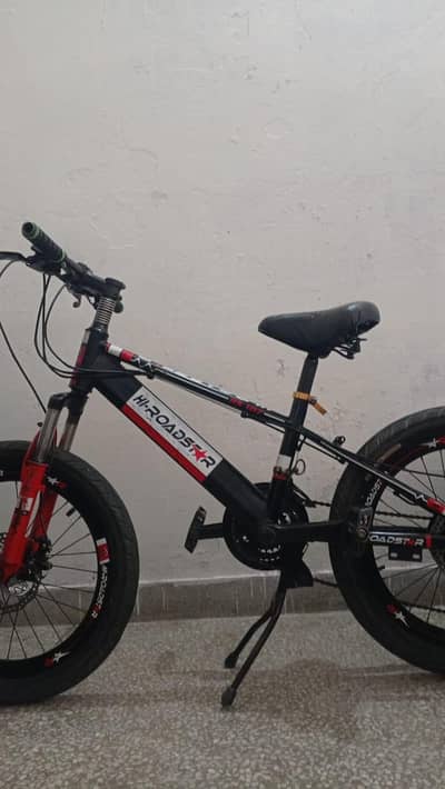 HI ROAD STAR CYCLE NEW CONDITION