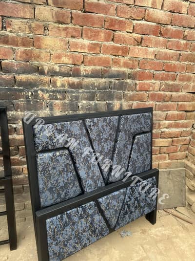 single bed/iron bed/bed/furniture