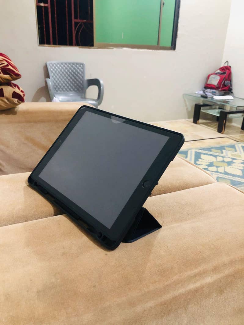 ipad 8 generation 10/10 7