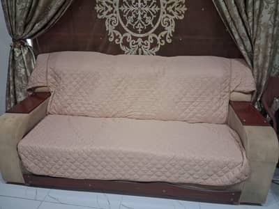 Premium Velvet & Solid Wood Sofa – Excellent Condition