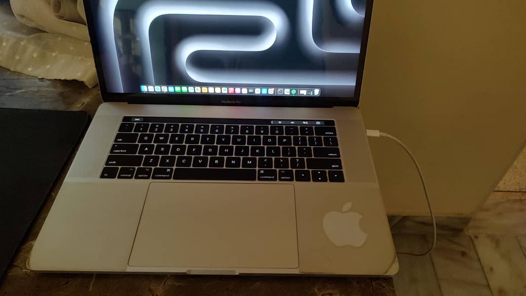macbook pro 2017 0