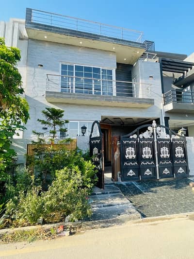 Looking For A Prime Location House In Sarai Alamgir