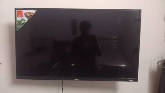 orient hawk series 40 inch led for sale only  5 month use
