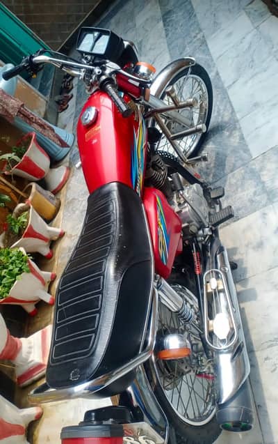 Honda 125 cc for sale 2018 model my WhatsApp number 03274970864