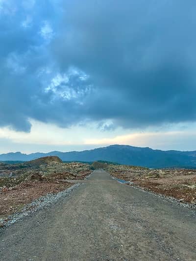 1 Kanal Corner Plot Near The Main Road Available For Sale