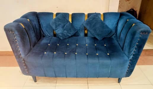 7 seater Slightly Used Sofa Set(Casarido Brand)